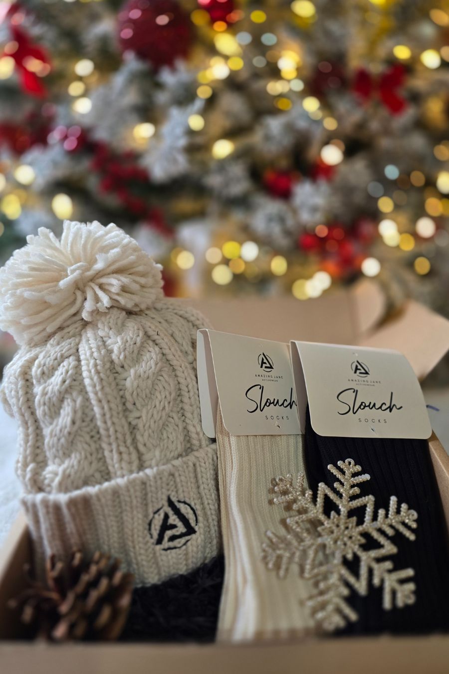 AJ Simply Snug Gift Box