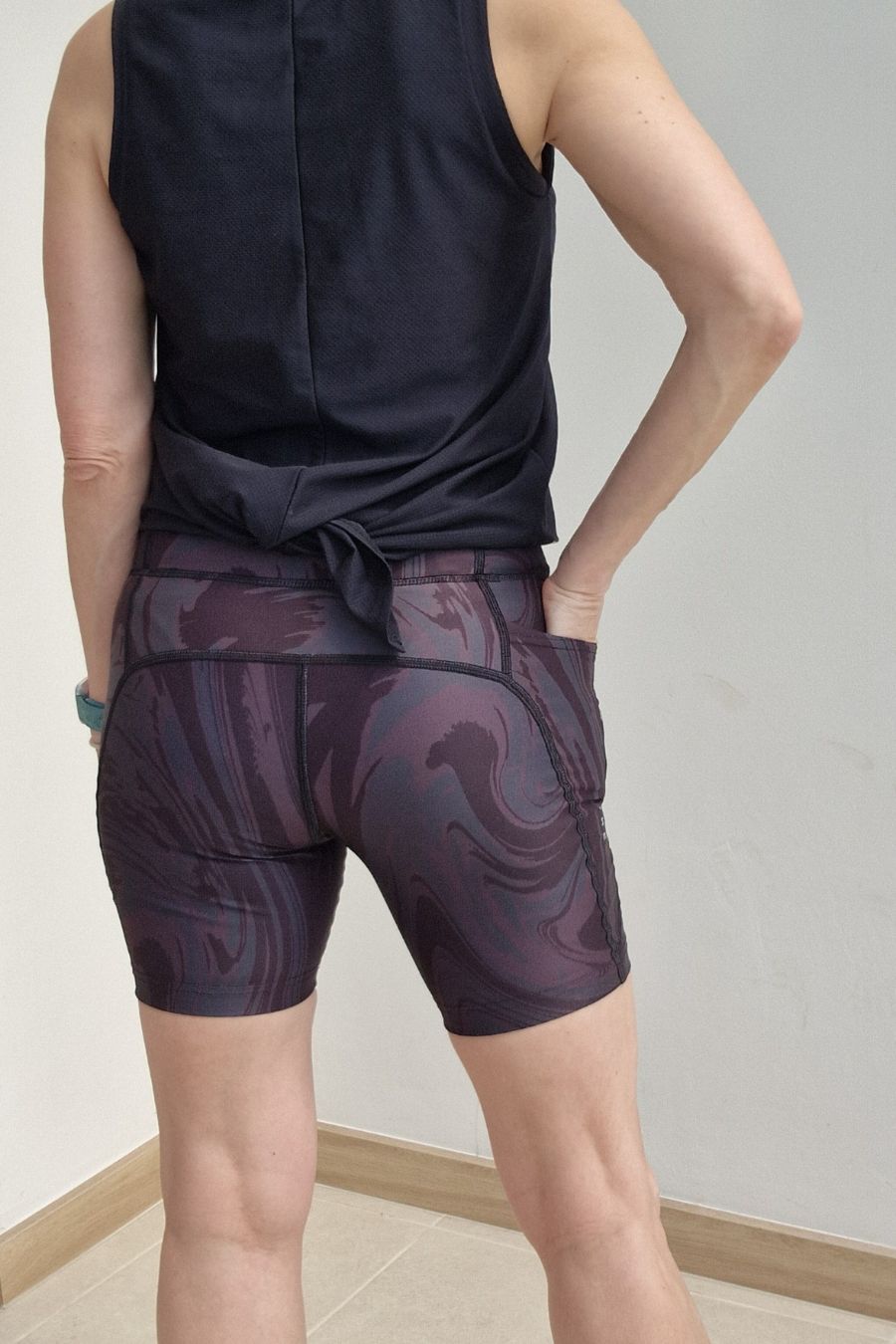 RISE Shorts Black Swirl