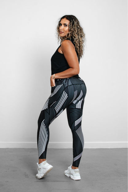 RISE Leggings Black and White Stripe